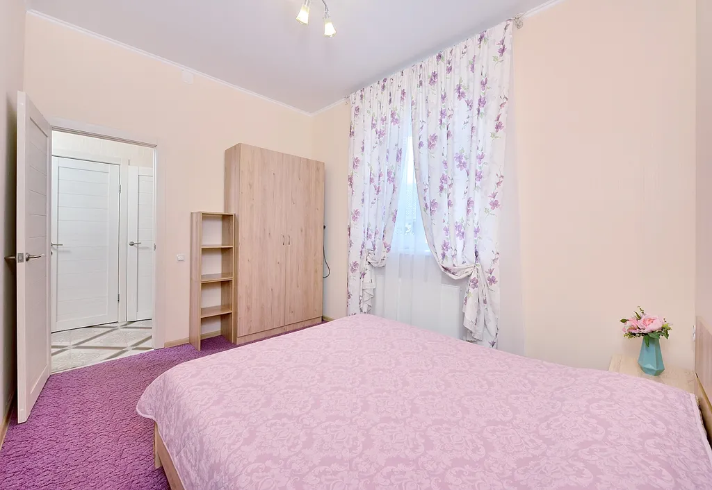 Теплая уютная квартира напротив ГЛЦ