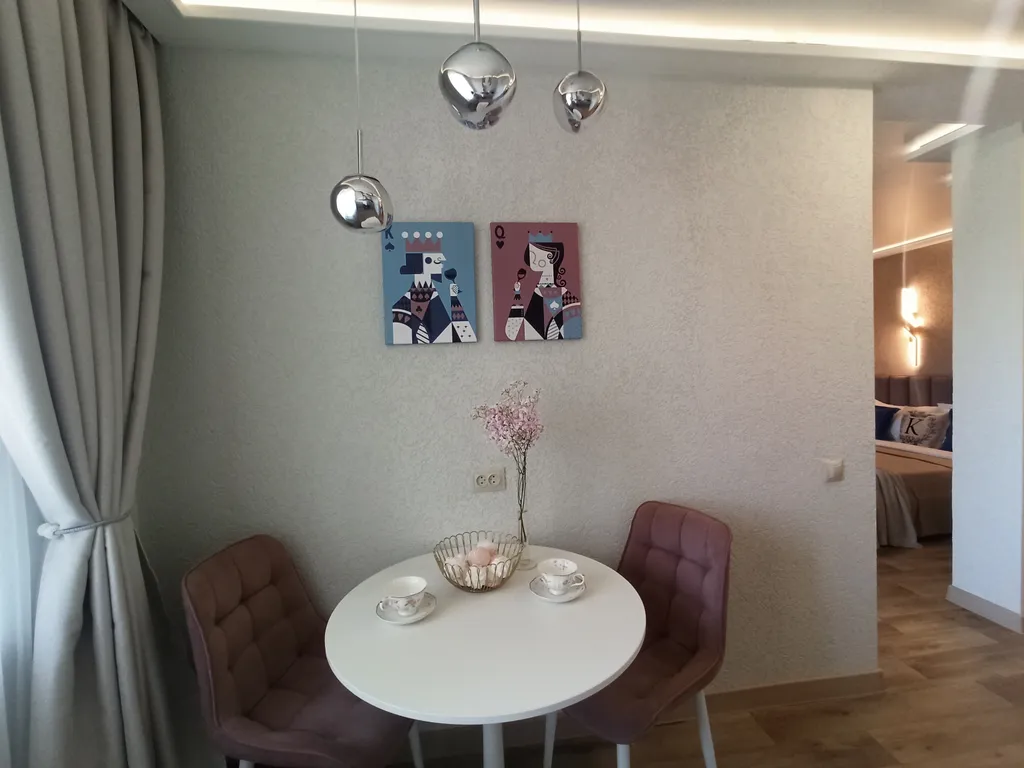 У аэропорта