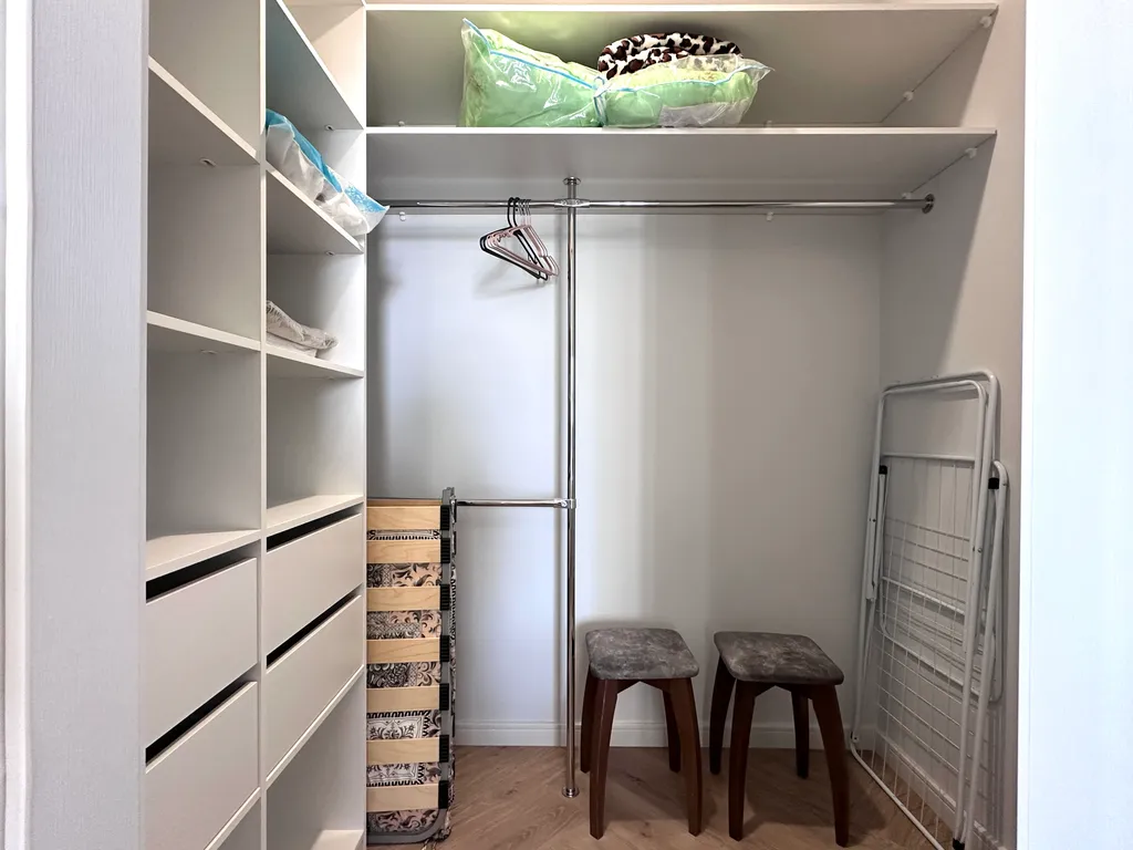 Апартаменты с отдельной спальной, террасой и видом на бассейн