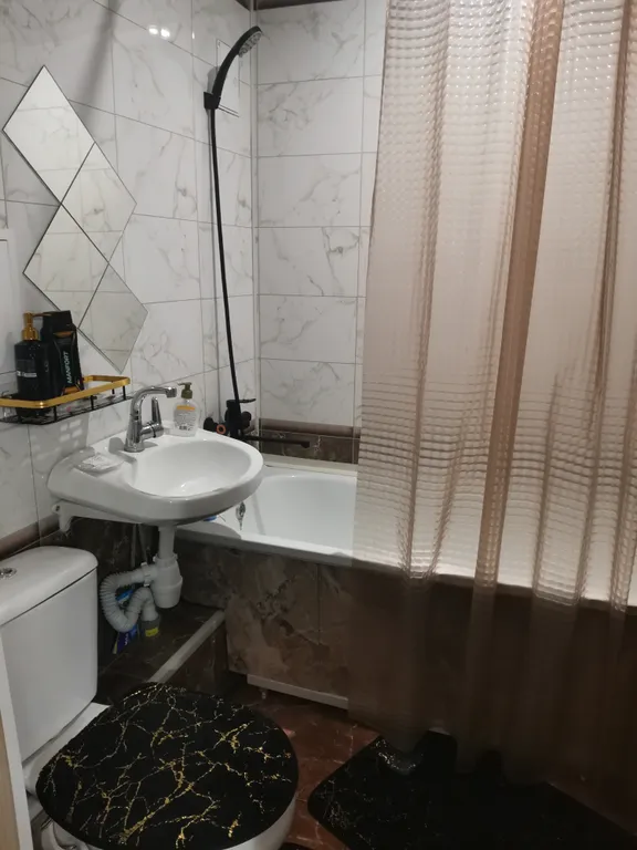 Евродвушка. Цирк, Молот