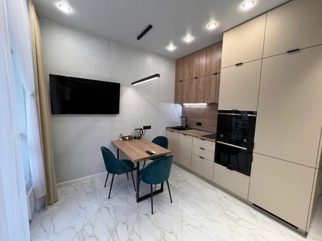 Современная студия Sun Hills Olginka