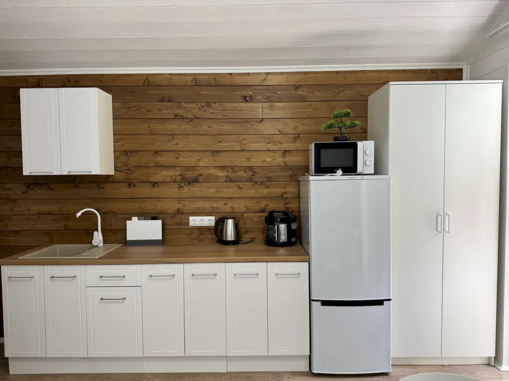 Коттедж Дом для отдыха семьёй с террасой - 7 минут до моря — Геленджик