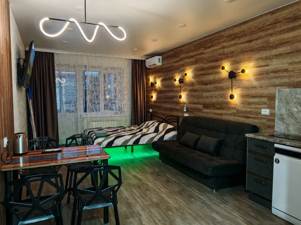 Двухкомнатные Апартаменты Люкс с Кондиционером и Бойлером в Центре