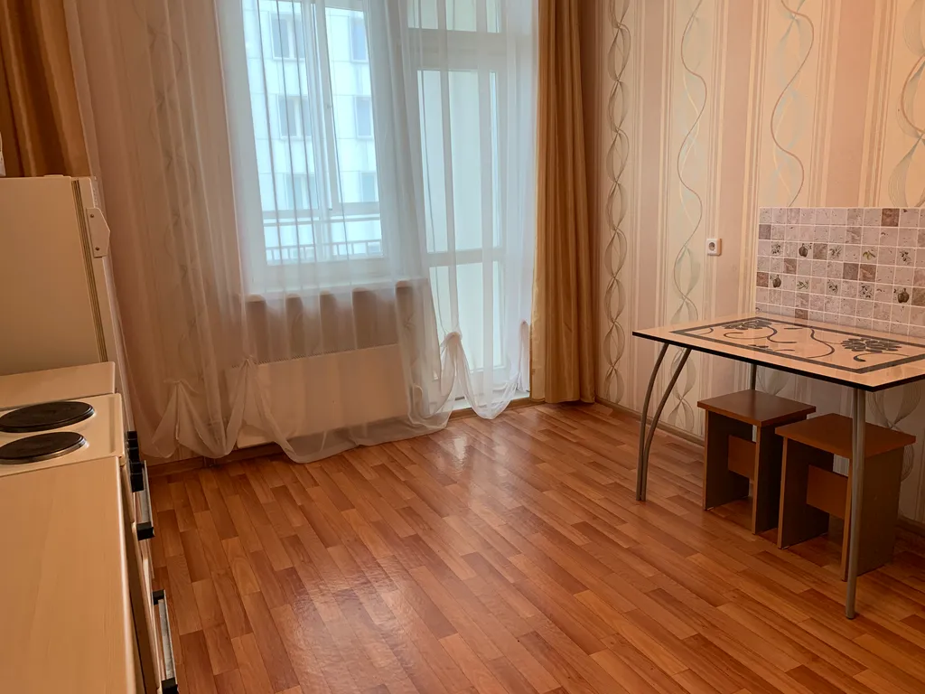 Квартира Квартира на 14 этаже, неподалеку от ТРЦ Red Sail — Красноярск