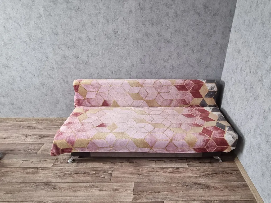 Квартира Светлая однокомнатная квартира для комфортного размещения — Красноярск