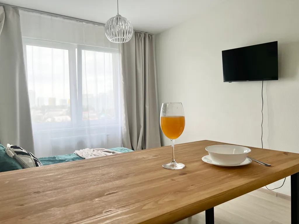 Уютная студия в современном спальном районе возле ЕКАД