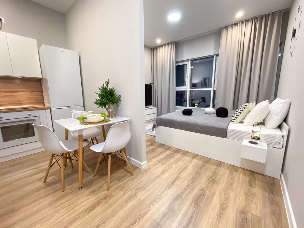 Квартира с большим ТВ у Суворовского училища