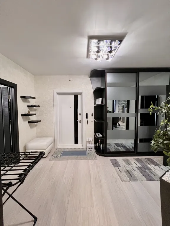 Двухкомнатная квартира в центре с 2 лоджиями