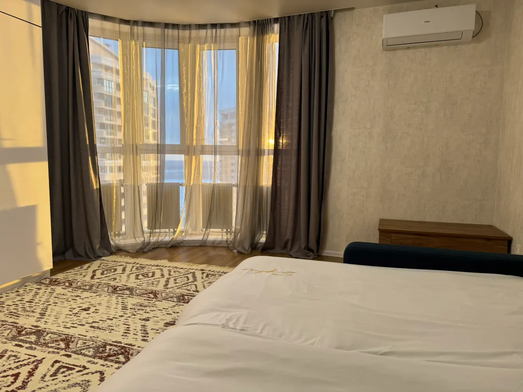 Просторная видовая квартира в ЖК Возрождение