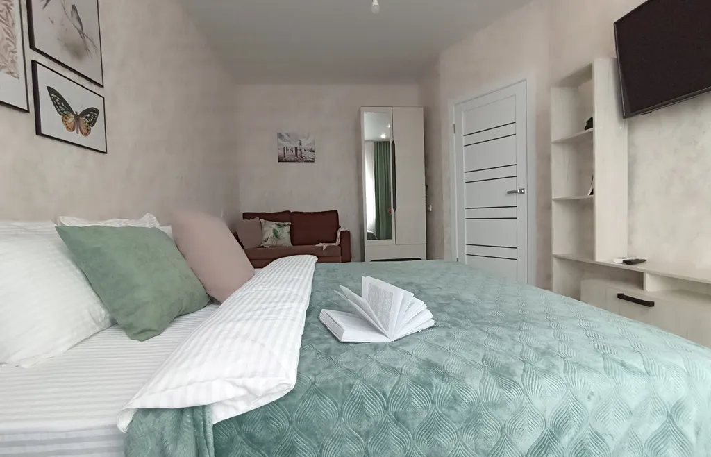 Апартаменты "Ласточкино гнездо" на 18 этаже в красивым видом