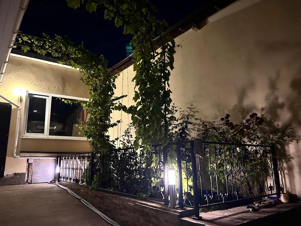 Коттедж Комфортабельный 2-х эт. дом для 4-х чел. в центре Гагаринского р-на — Севастополь