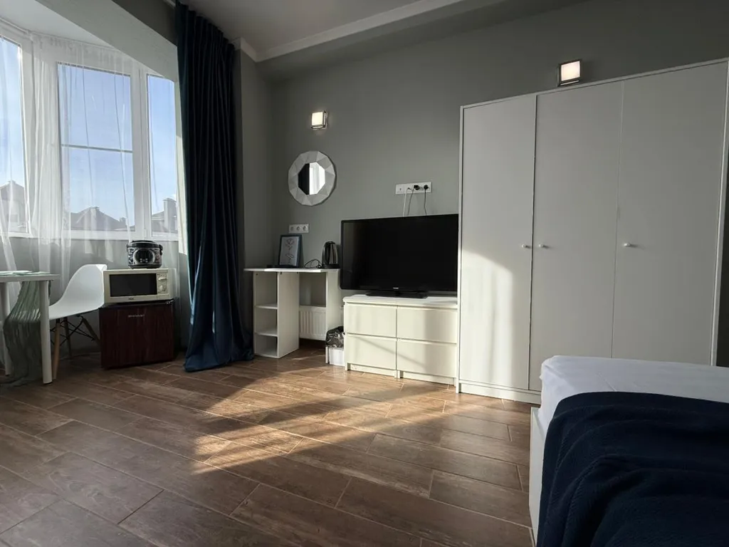 Студия с видом на море