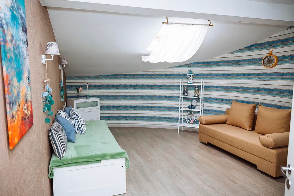 Белоснежная веранда и усадьба