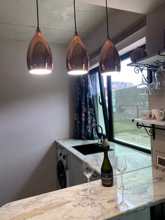 Студия у парка на 1 этаже с отдельным входом со стороны улицы