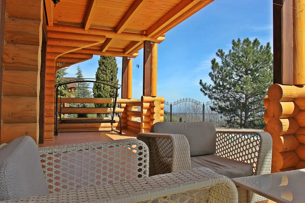 Дом с панорамным видом на море и гору Аю-Даг