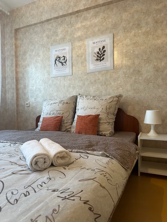 Квартира Tеплaя cолнечнaя квaртира, в стилe старой Итaлии для сeмeйнoгo oтдыxa — аренда посуточно в Ангарск