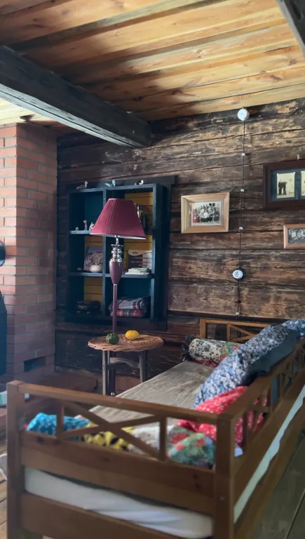 Изба Жигмонд - Архаичная Изба XIX века