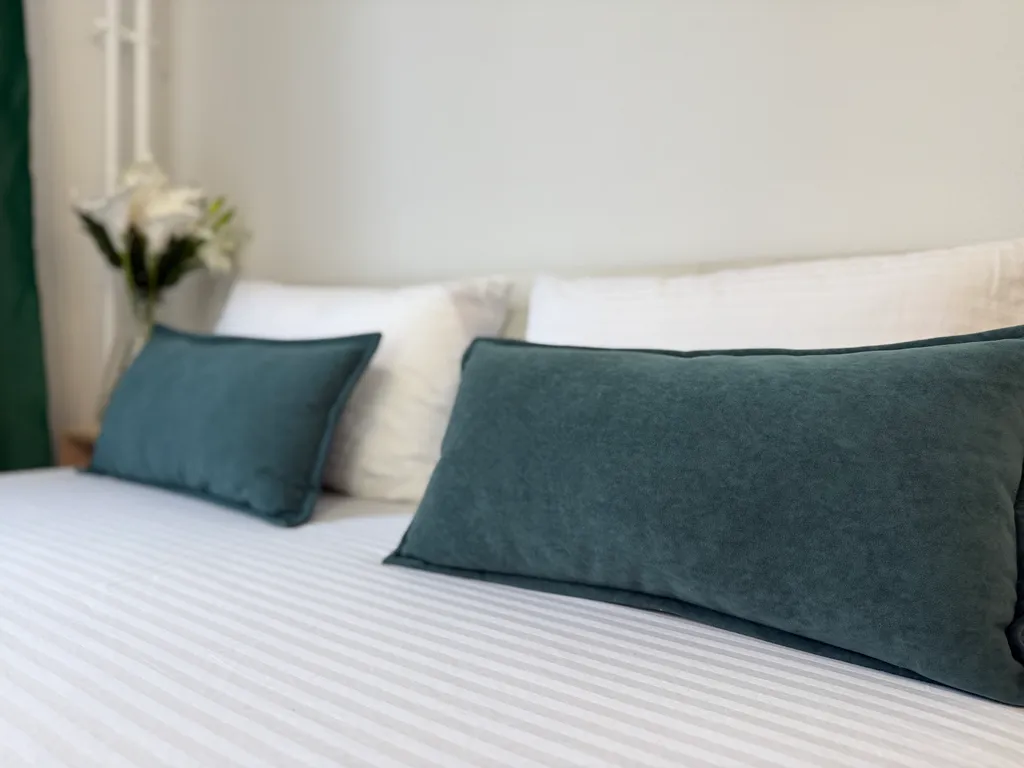 Тут хорошо на Космонавтов