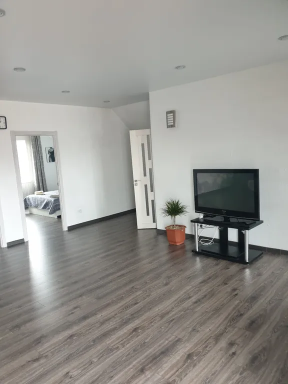 Второй этаж с отдельным входом