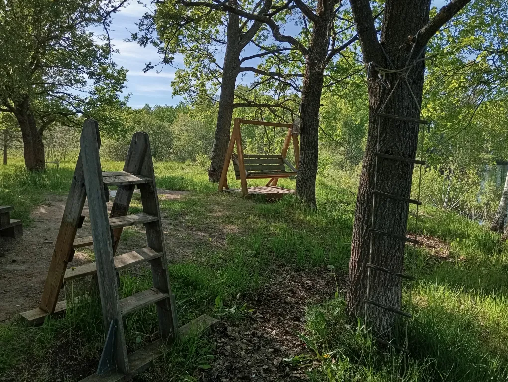 Дом-купе у реки