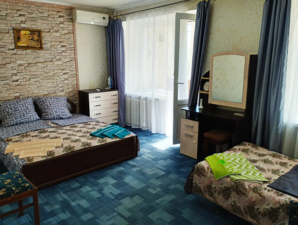 Уютная квартира в 5 минутах от курортной зоны — аренда посуточно в Евпатория