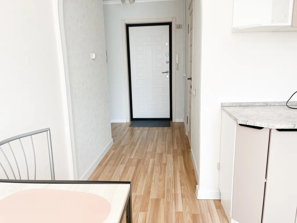 Солнечная квартира с балконом