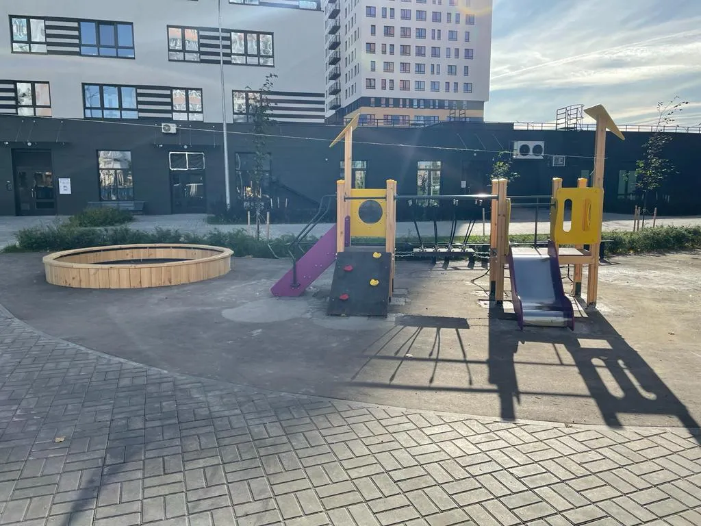 Стильная квартира напротив аквапарка Океанис и парка Швейцария