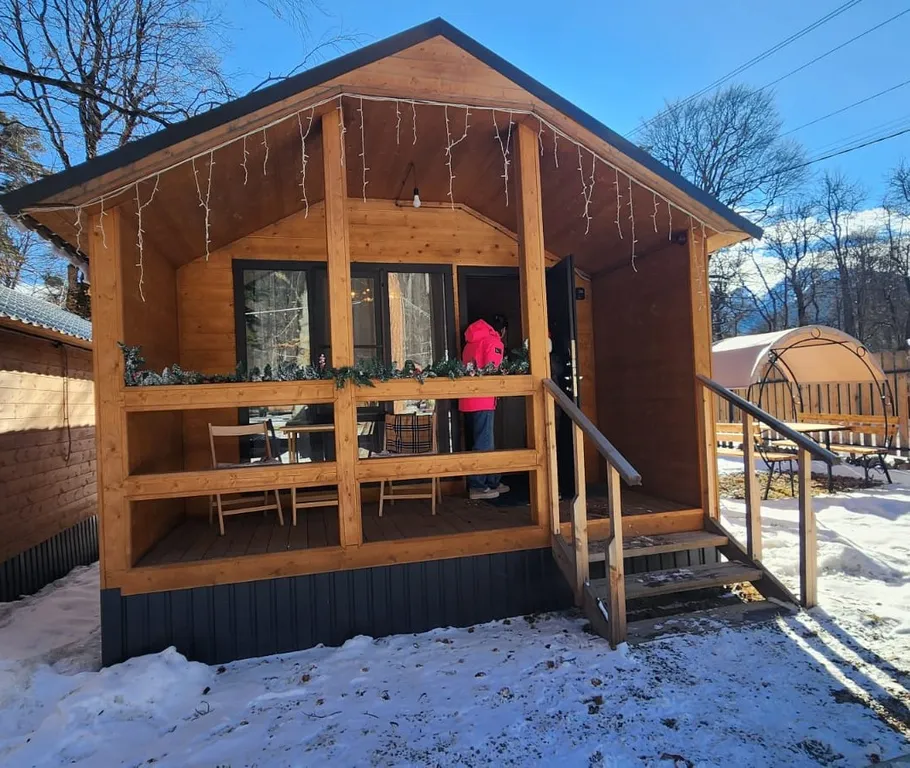 Коттедж Уютный коттедж с видом на горыSnow White Arkhyz — Архыз