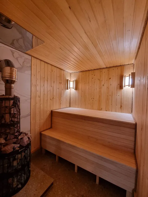 Коттедж с личным термальными бассейном и баней в центре Мостовского