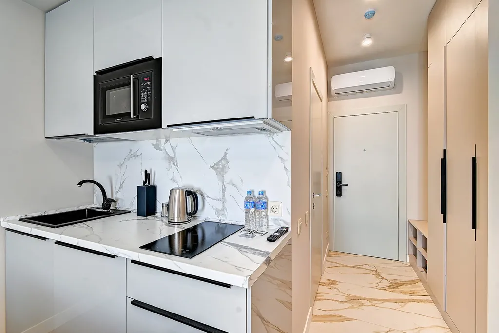 Студия с видом на Черное море