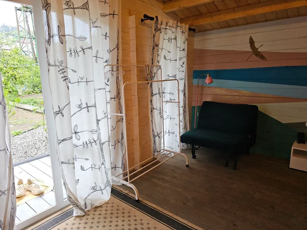 Уютный домик на большом участке с садом