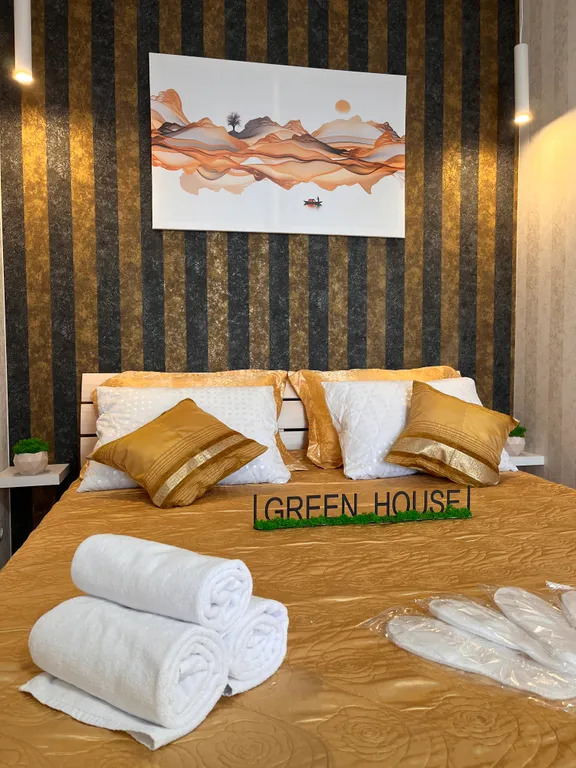 Panoramic Green House