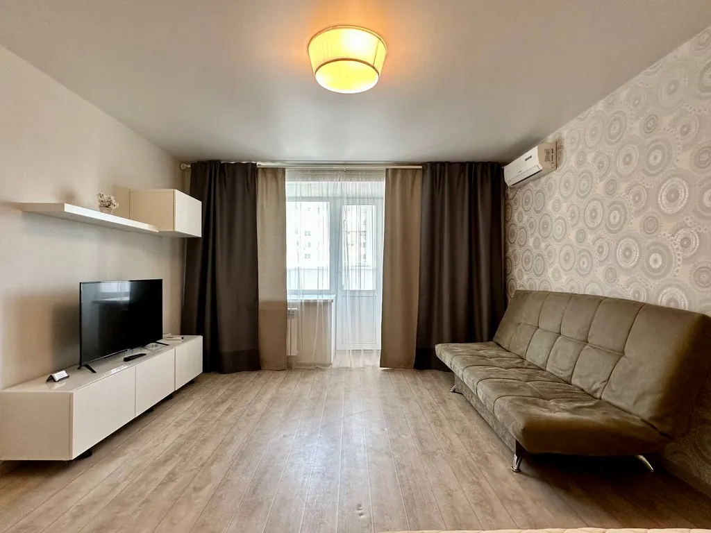 Стильные однокомнатные апартаменты рядом с лесом