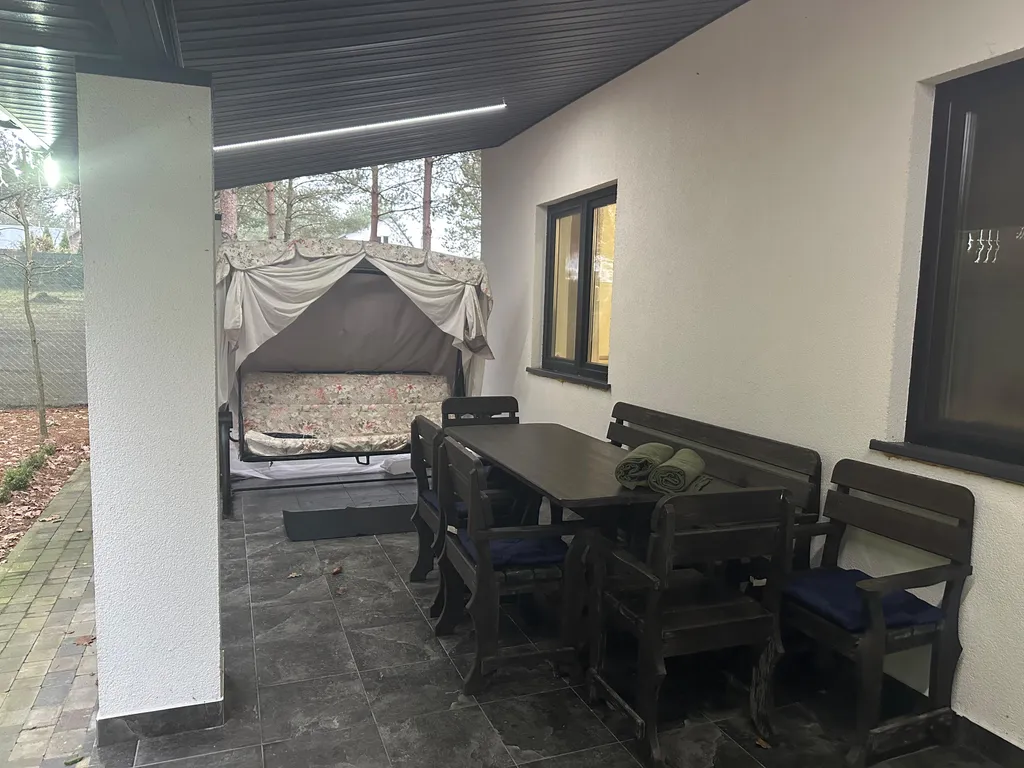 Уютный дом в лесу на 3 семьи