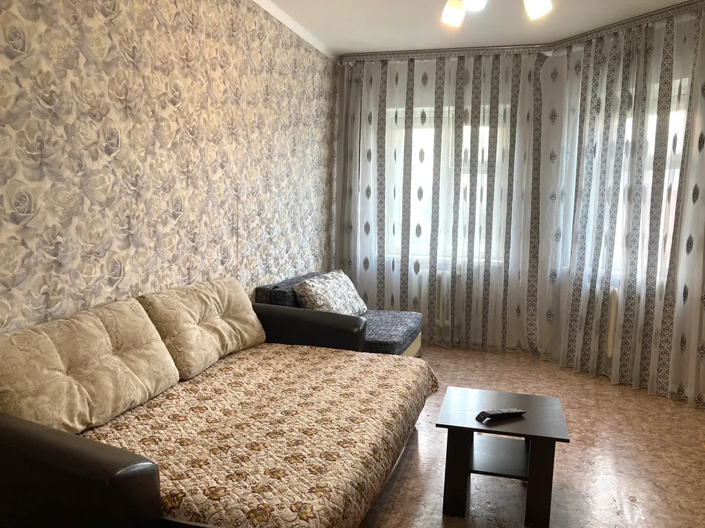 Чистая уютная квартира — аренда посуточно в Нижневартовск