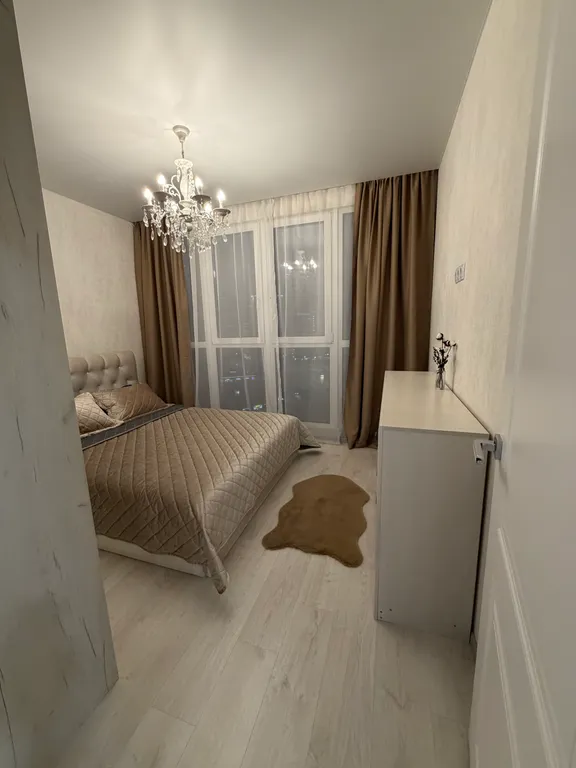 Квартира с красивым видом на вечерний Минск мир