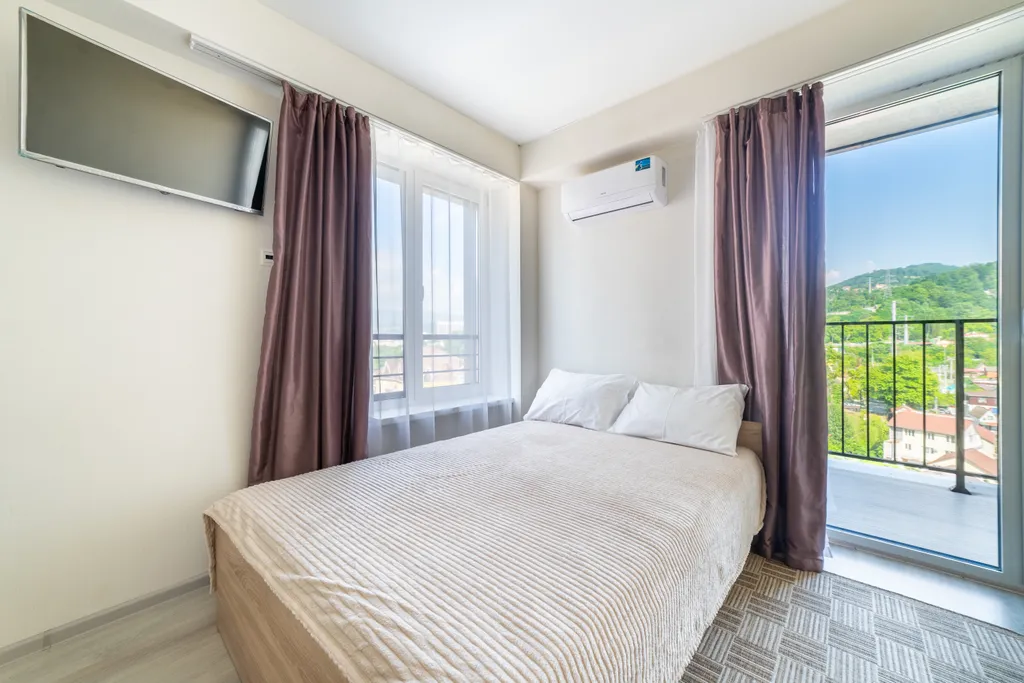 Апартамент с видом на море и горы