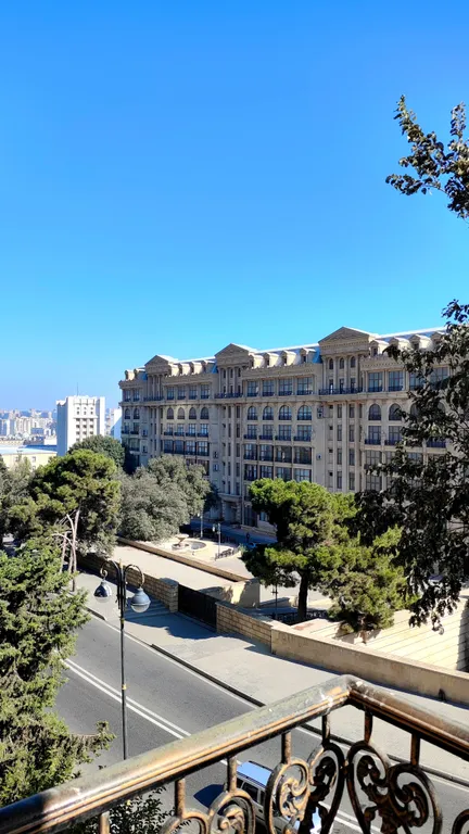 Квартира с балконом видом на море