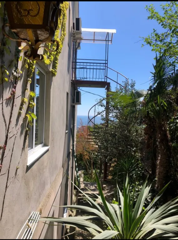 Двухкомнатная квартира с видом на море