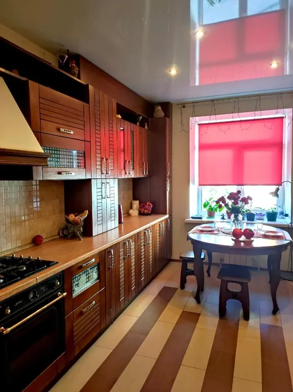 Однушка на Золотой Набережной