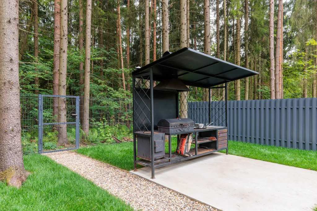 Приватный островок отдыха среди русского леса