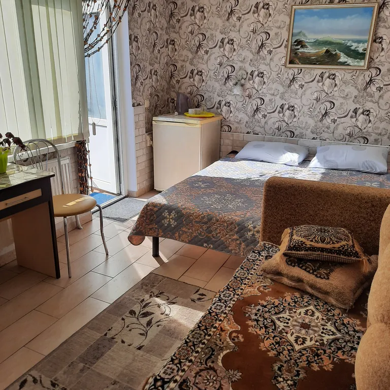 Квартира Квартира Студия в домике с беседкой — Ялта