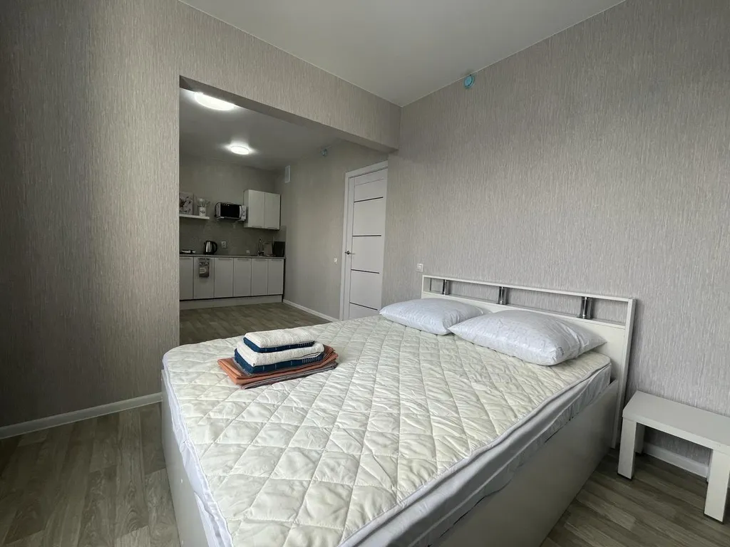 Современные апартаменты рядом с МНТК имени Федорова и стадионом Заря