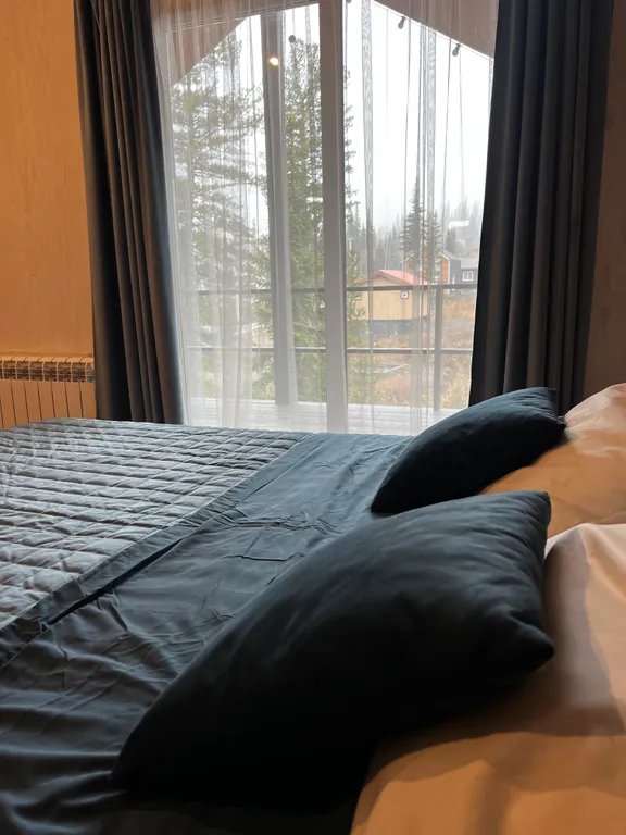 Коттедж Уютный дом с террасой и видом на горы — Шерегеш