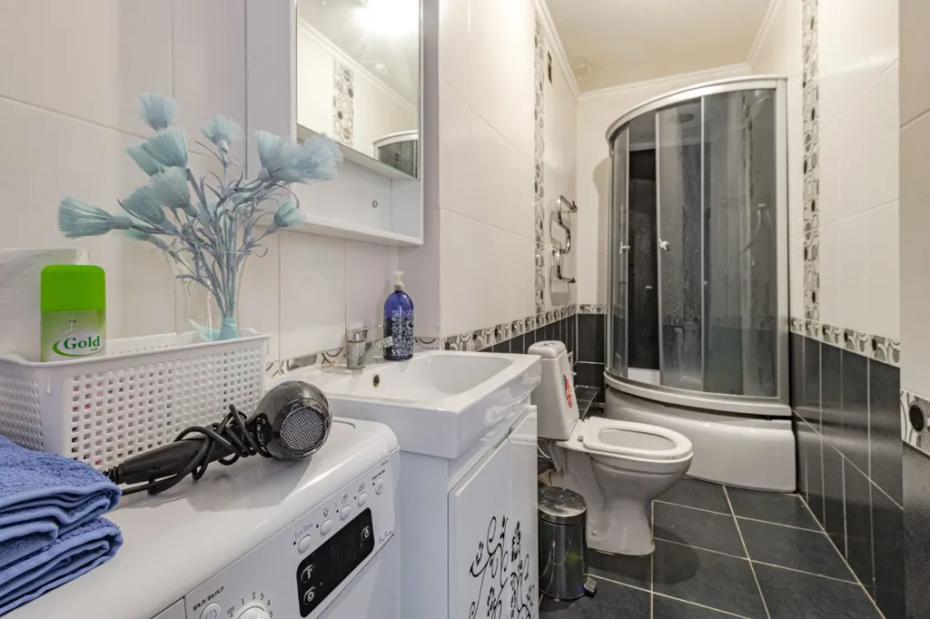 Очень уютная 2-комнатная с 2-мя кроватями в самом центре Левого берега