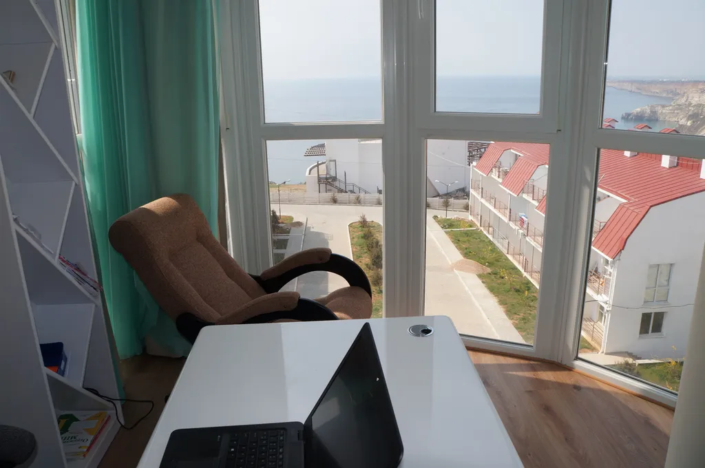 Двухкомнатный апартамент с потрясающим видом на море