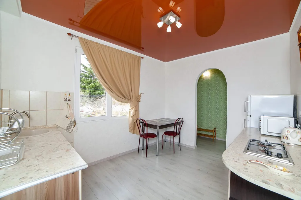 Апартаменты с видом на море и горы