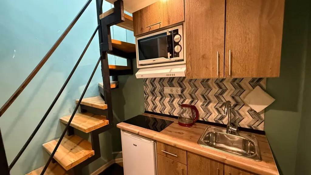 Квартира Квартира Двухуровневая студия у метро Автозаводская — Москва