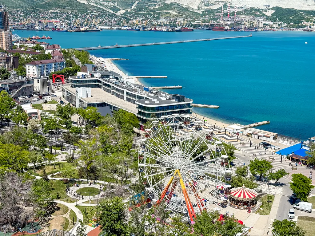 Уютная квартира-студия с потрясающим видом на море и город  в центре