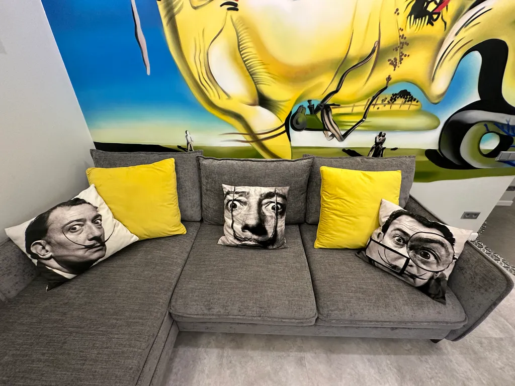 Квартира в стиле Сальвадора Дали